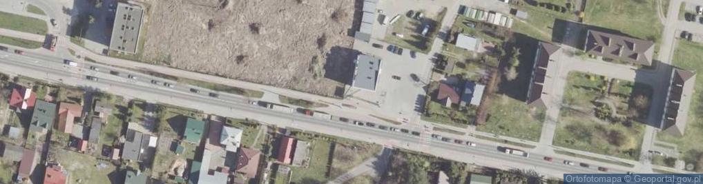 Zdjęcie satelitarne Paczkomat InPost TRA13M