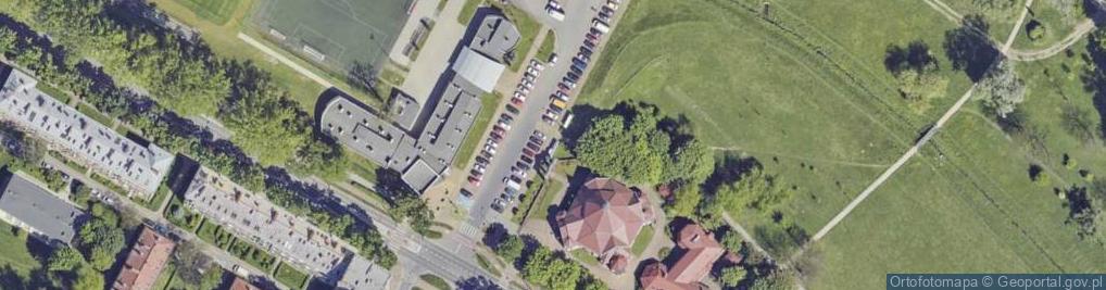 Zdjęcie satelitarne Paczkomat InPost TYC28M