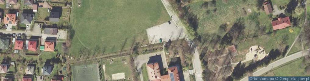 Zdjęcie satelitarne Paczkomat InPost TYZ02BAPP