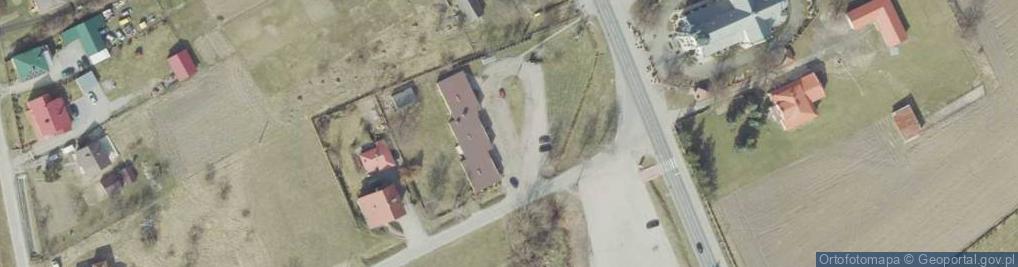 Zdjęcie satelitarne Paczkomat InPost TZE01M