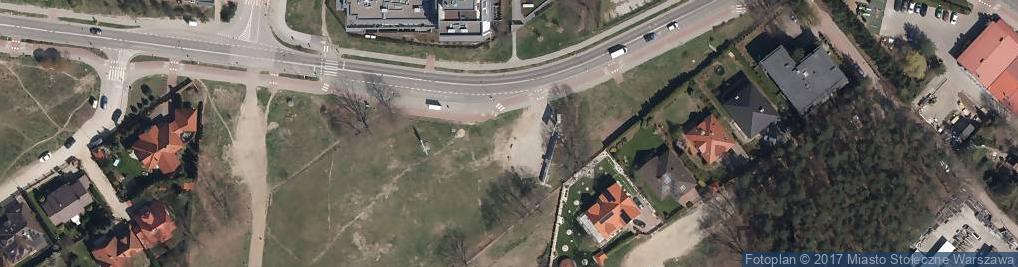 Zdjęcie satelitarne Paczkomat InPost WAW124A