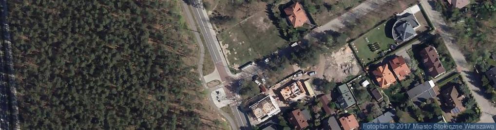 Zdjęcie satelitarne Paczkomat InPost WAW318M