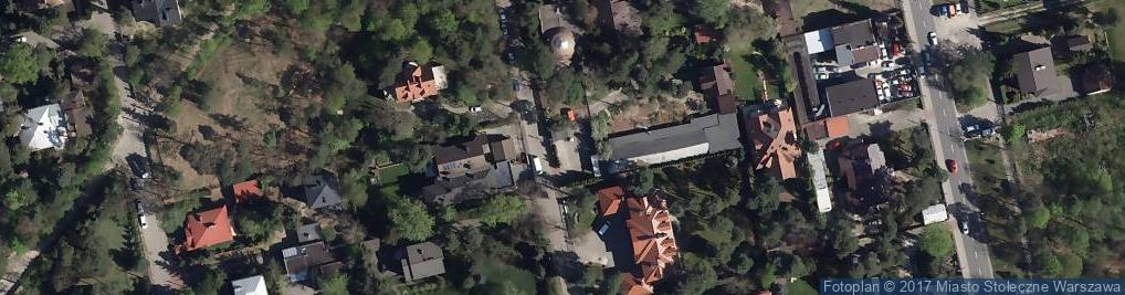 Zdjęcie satelitarne Paczkomat InPost WAW423M