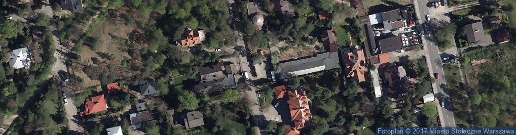 Zdjęcie satelitarne Paczkomat InPost WAW423M