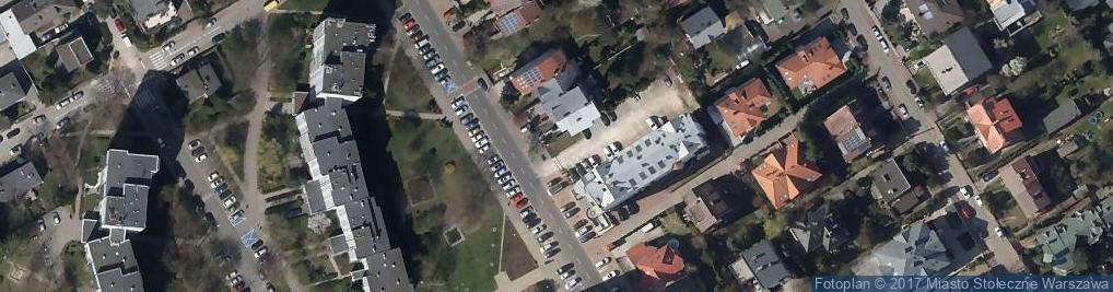 Zdjęcie satelitarne Paczkomat InPost WAW462M