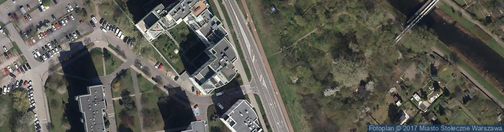 Zdjęcie satelitarne Paczkomat InPost WAW69HP