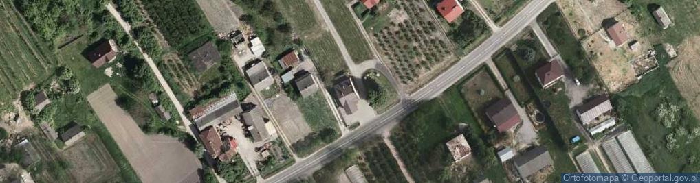 Zdjęcie satelitarne Paczkomat InPost WINY01BAPP