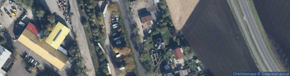 Zdjęcie satelitarne Paczkomat InPost XQQ01M