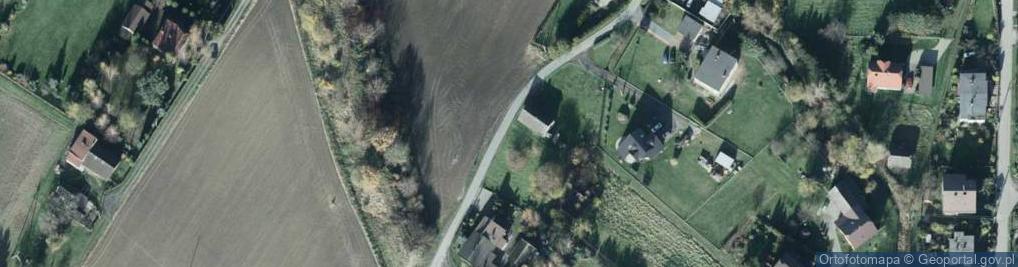 Zdjęcie satelitarne Paczkomat InPost ZEY03G