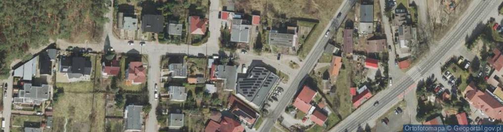 Zdjęcie satelitarne Paczkomat InPost ZGO11N
