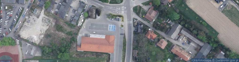 Zdjęcie satelitarne Paczkomat InPost ZLO01M