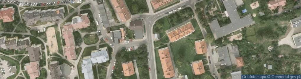 Zdjęcie satelitarne Paczkomat InPost ZLO03M