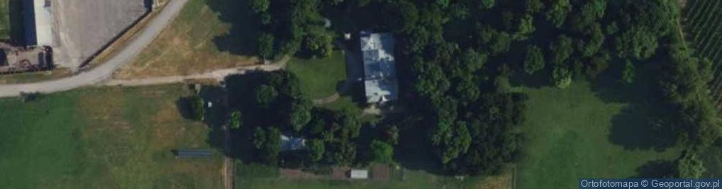 Zdjęcie satelitarne Dwór z końca XIX w