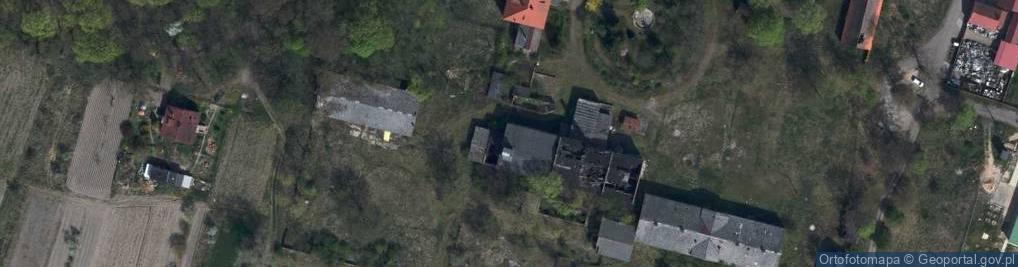 Zdjęcie satelitarne Zespół dworski i folwarczny z XIX w.