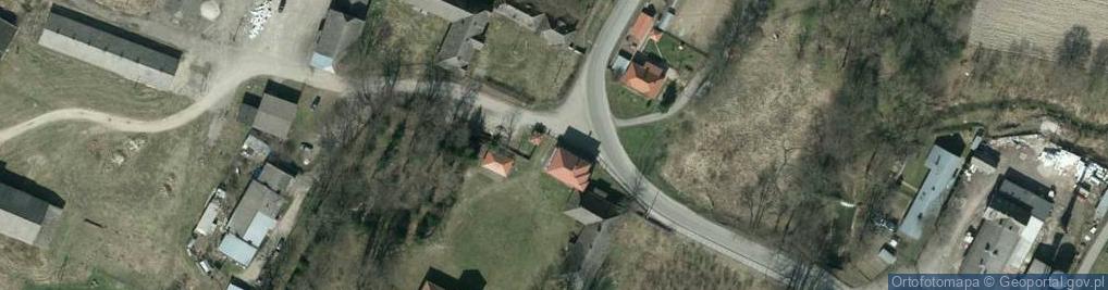 Zdjęcie satelitarne Zespół dworski w Nienadowej