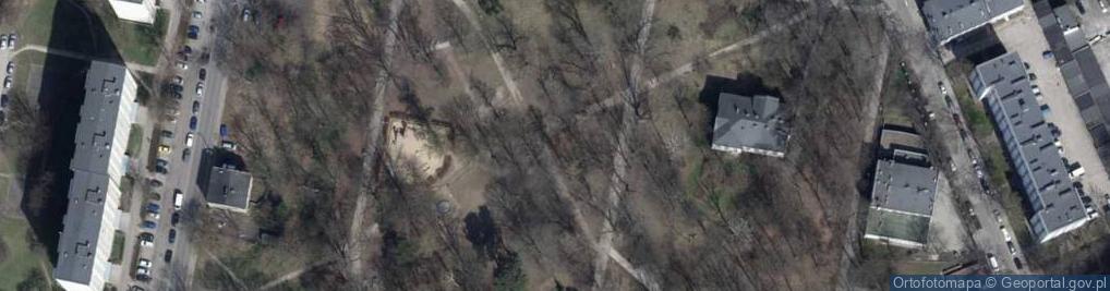 Zdjęcie satelitarne Park im. A. Struga