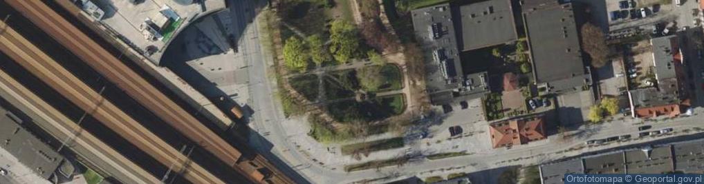Zdjęcie satelitarne Park Kuźniczki