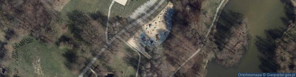 Zdjęcie satelitarne Park na Młynku