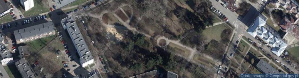 Zdjęcie satelitarne Park przy ul. Leczniczej