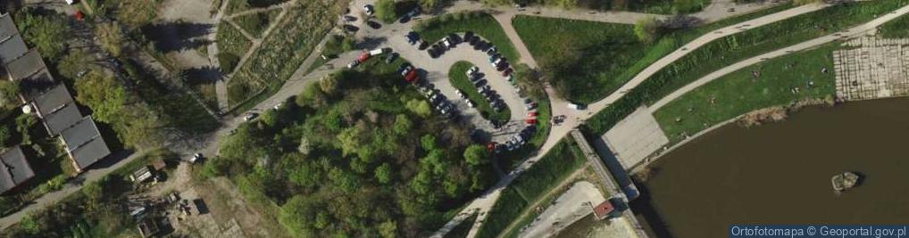 Zdjęcie satelitarne Park Linowy - Wyspa Przygody Opatowicka