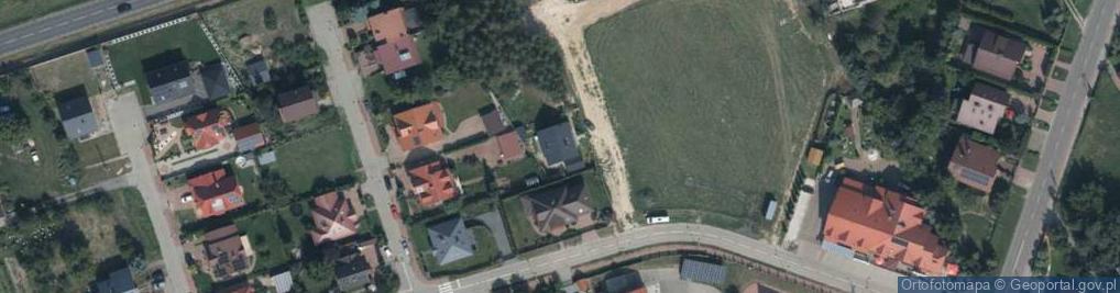 Zdjęcie satelitarne Parking Lotnisko Modlin P38