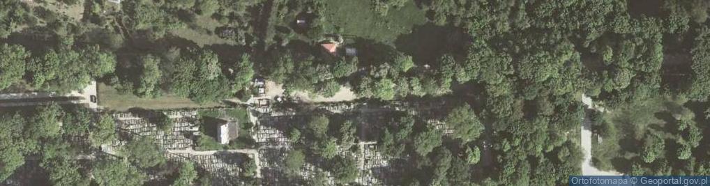 Zdjęcie satelitarne przy cmentarzu Salwatorskim