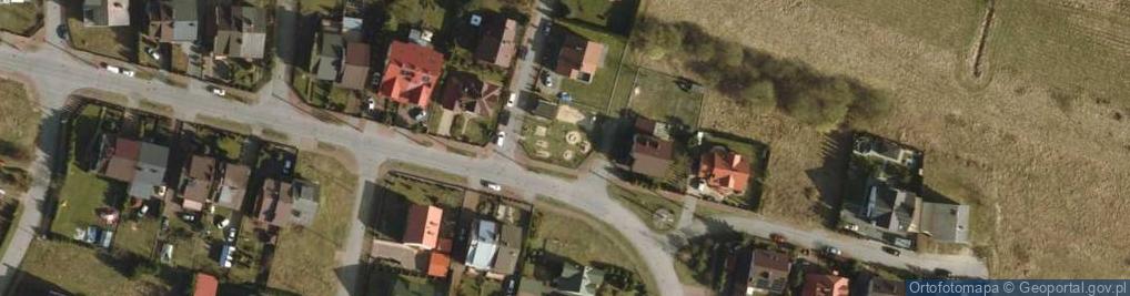 Zdjęcie satelitarne Plac zabaw, Ogródek