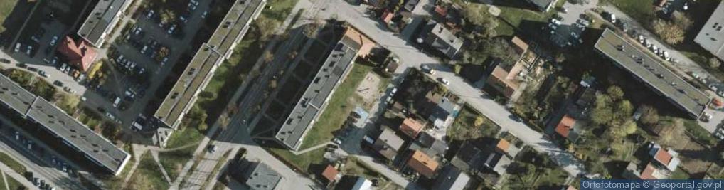 Zdjęcie satelitarne Plac zabaw, Ogródek