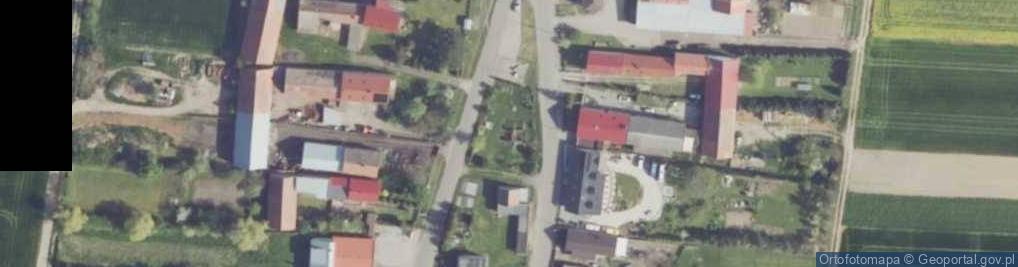 Zdjęcie satelitarne Plac zabaw, Ogródek