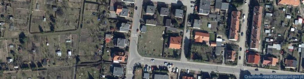 Zdjęcie satelitarne Plac zabaw, Ogródek