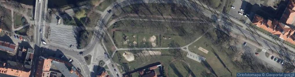 Zdjęcie satelitarne Plac zabaw, Ogródek