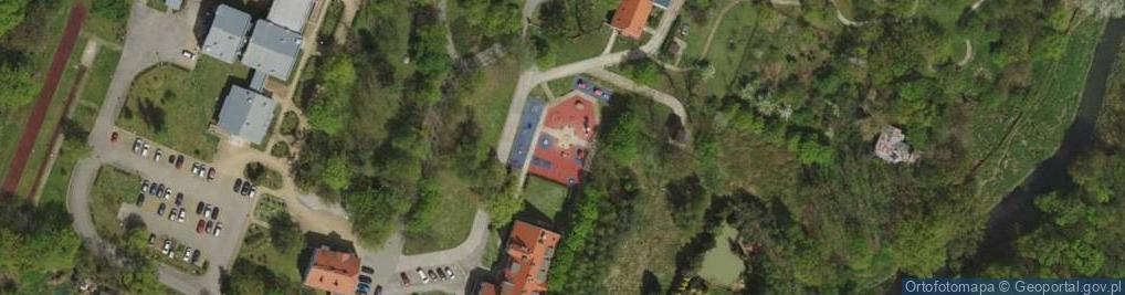 Zdjęcie satelitarne Plac zabaw, Ogródek