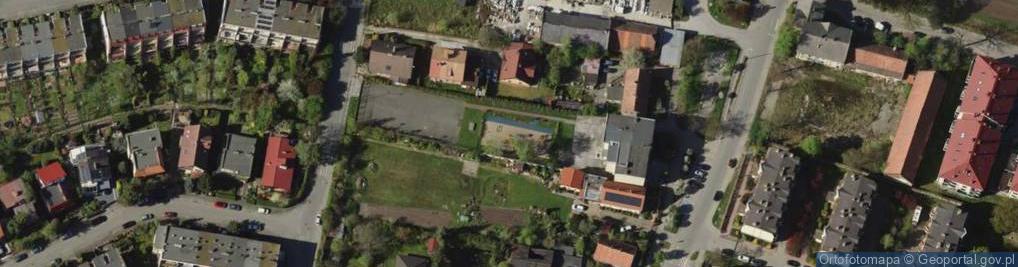 Zdjęcie satelitarne Plac zabaw, Ogródek