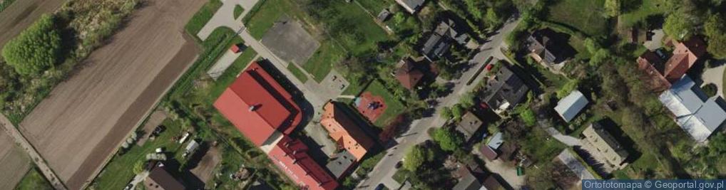 Zdjęcie satelitarne Plac zabaw, Ogródek
