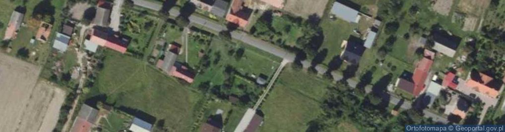 Zdjęcie satelitarne Plac zabaw, Ogródek