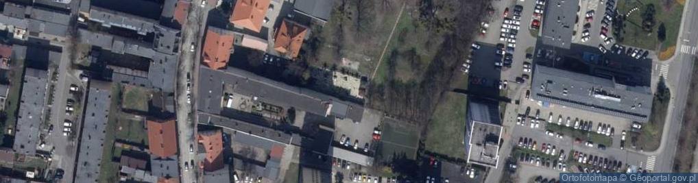 Zdjęcie satelitarne Plac zabaw, Ogródek