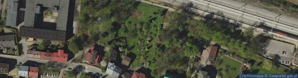 Zdjęcie satelitarne Plac zabaw, Ogródek