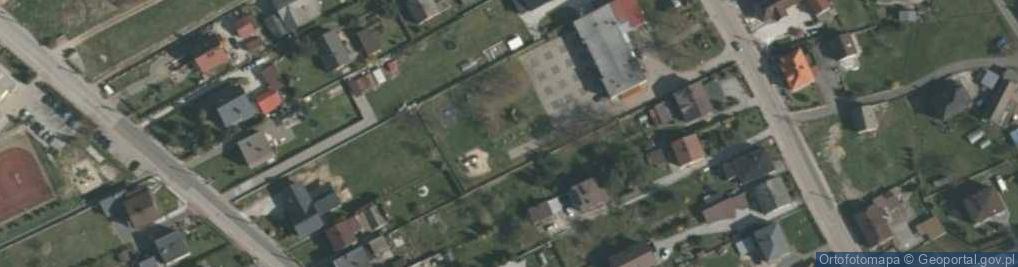 Zdjęcie satelitarne Plac zabaw, Ogródek