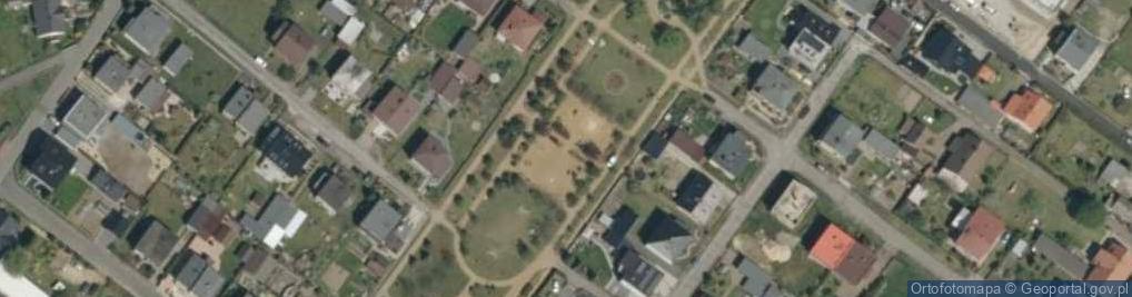 Zdjęcie satelitarne Plac zabaw, Ogródek