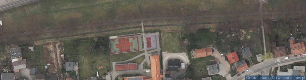 Zdjęcie satelitarne Plac zabaw, Ogródek