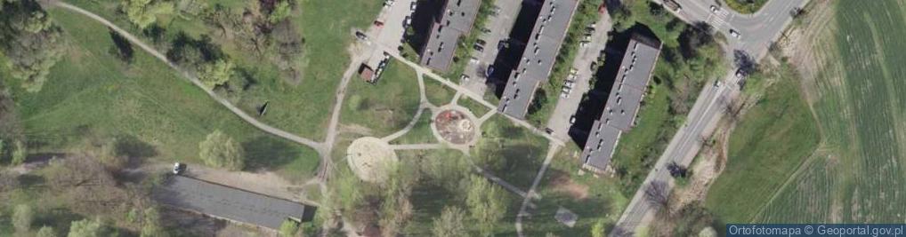Zdjęcie satelitarne Plac zabaw, Ogródek