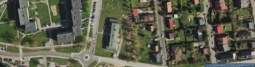Zdjęcie satelitarne Plac zabaw, Ogródek