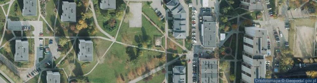 Zdjęcie satelitarne Plac zabaw, Ogródek
