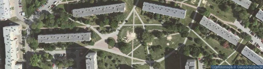 Zdjęcie satelitarne Plac zabaw, Ogródek