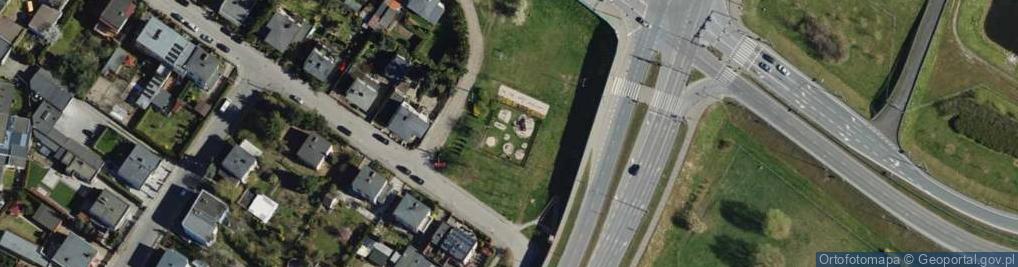 Zdjęcie satelitarne Plac zabaw, Ogródek
