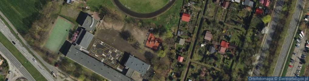 Zdjęcie satelitarne Plac zabaw, Ogródek