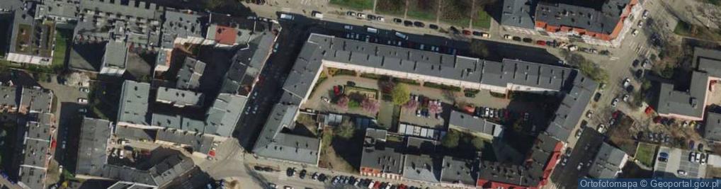 Zdjęcie satelitarne Plac zabaw, Ogródek