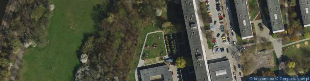 Zdjęcie satelitarne Plac zabaw, Ogródek