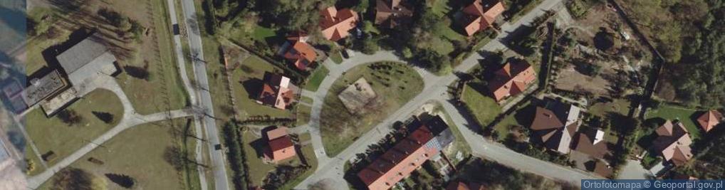 Zdjęcie satelitarne Plac zabaw, Ogródek
