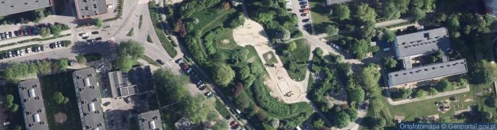 Zdjęcie satelitarne Plac zabaw, Ogródek